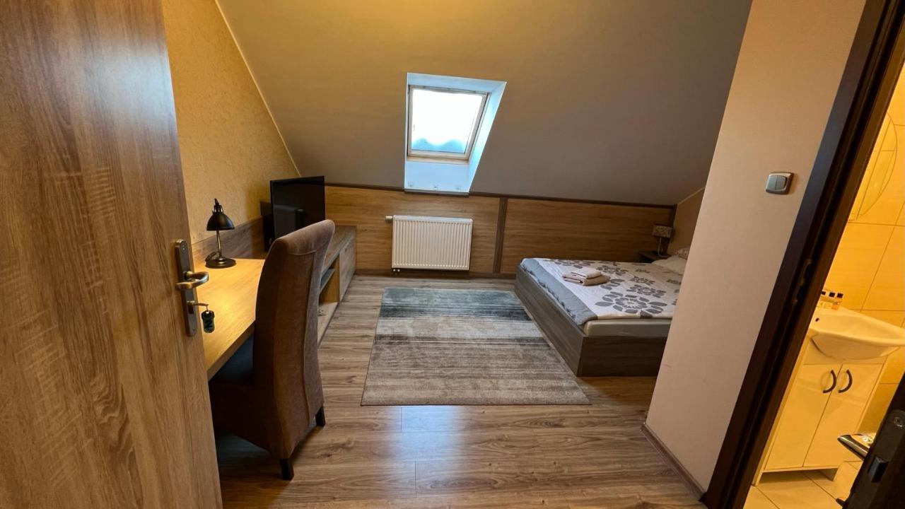 Fitnessfun Bed & Breakfast Krzyz Wielkopolski Ngoại thất bức ảnh